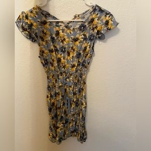 in great condition floral dress
